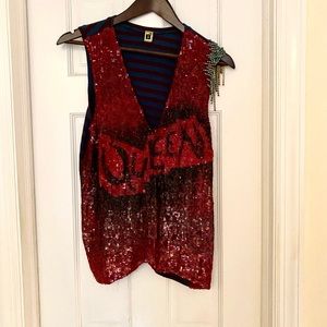 B2 sequence QUEEN TOP